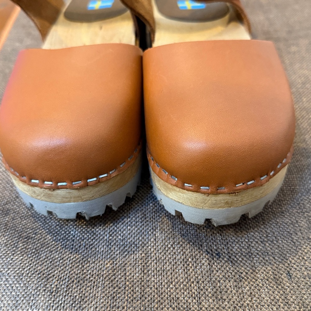 MIA Genua Leather Clogs Tan Brown Women Size 39 Y2K Strap Clogs - Picture 10 of 10
